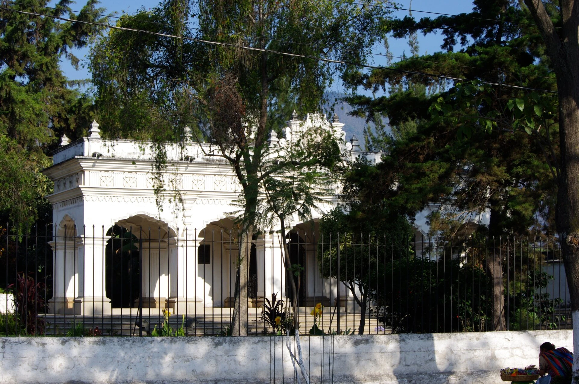 Monumento a Rafael Landivar