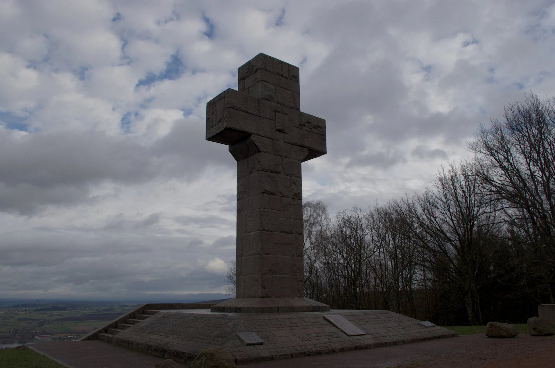 Autun - Croix de la libération