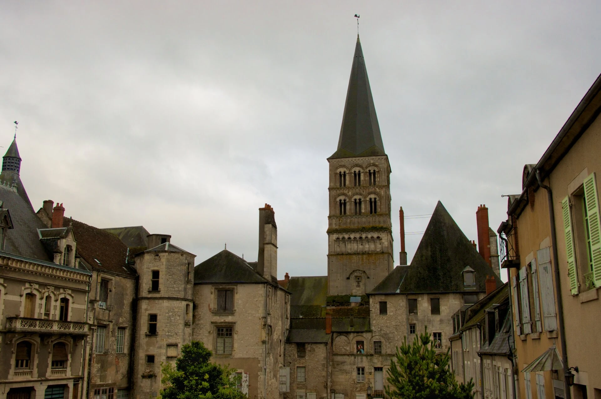 Charité sur Loire (Tour de l'Eglise Notre Dame)