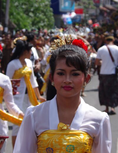 Porteuse d'offrandes