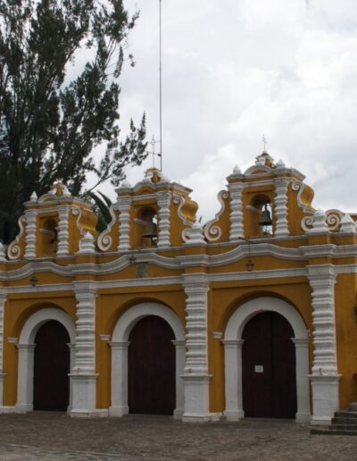 Portada del convento