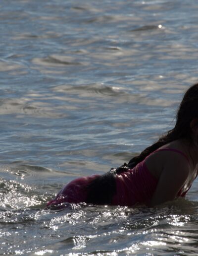 Petite fille au bain
