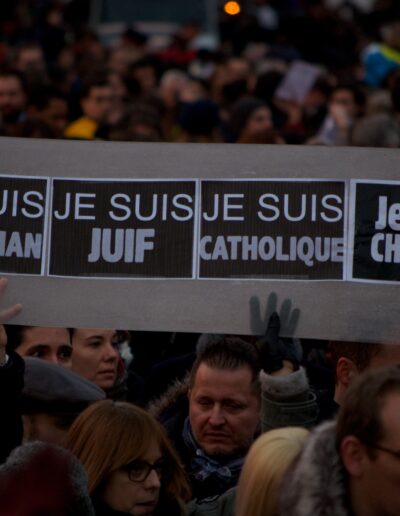 Nous sommes tous ...