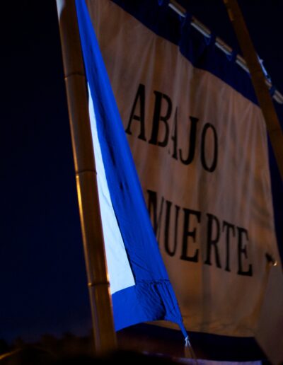 Abajo la muerte